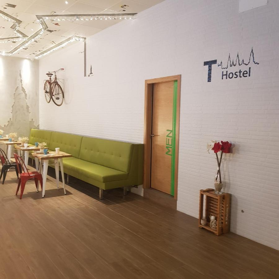 סנטיאגו דה קומפוסטלה Thostel מראה חיצוני תמונה